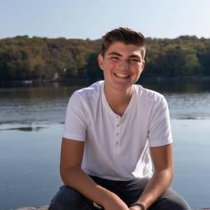 Meet your Posher, Tj